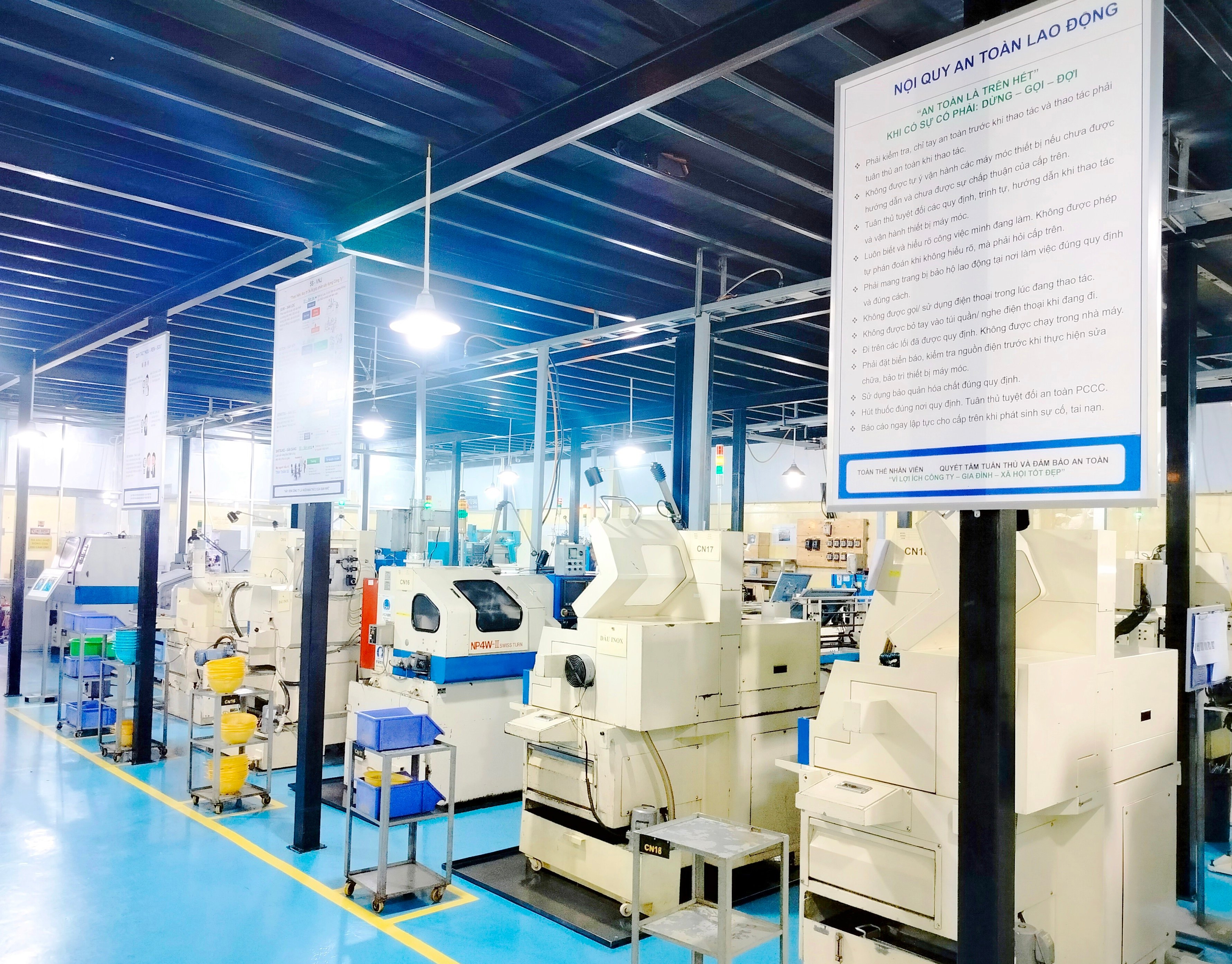 CNC milling machine (3).jpg